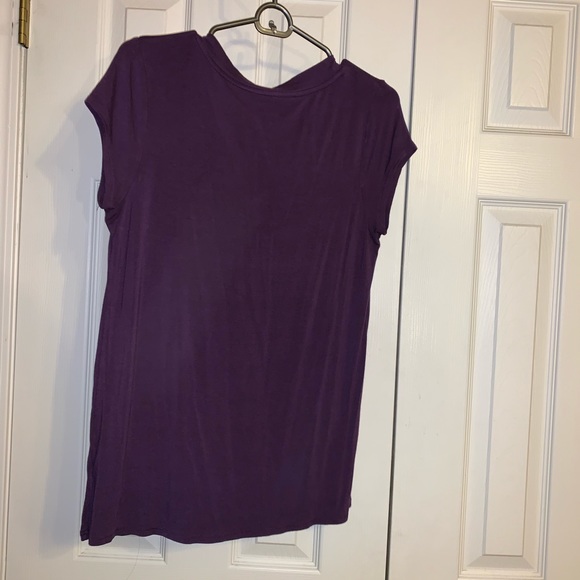 Purple V-Neck - Picture 2 of 3